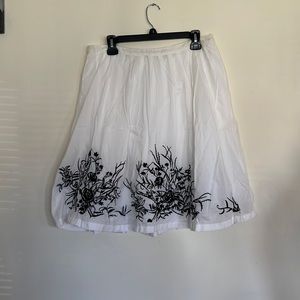 Women’s white flare skirt
